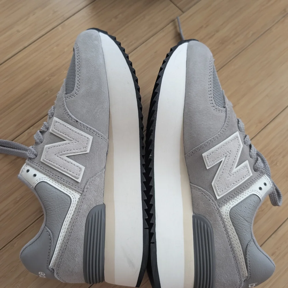 New Balance Women's Grey Suede Platform Sneakers - Picture 4 of 4